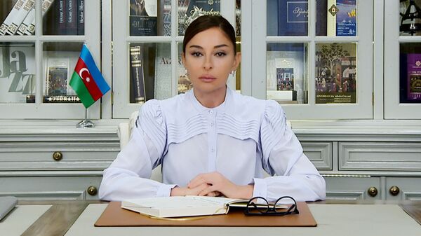 Первый вице-президент Азербайджана Мехрибан Алиева - Sputnik Азербайджан