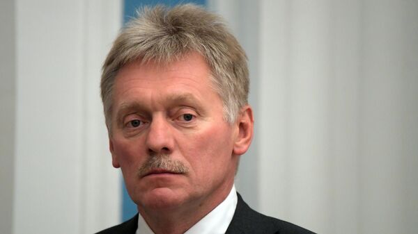 Заместитель руководителя администрации президента РФ, пресс-секретарь президента РФ Дмитрий Песков - Sputnik Азербайджан