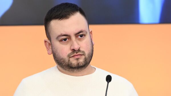  Журналист, шеф-редактор Sputnik Литва Марат Касем  - Sputnik Азербайджан