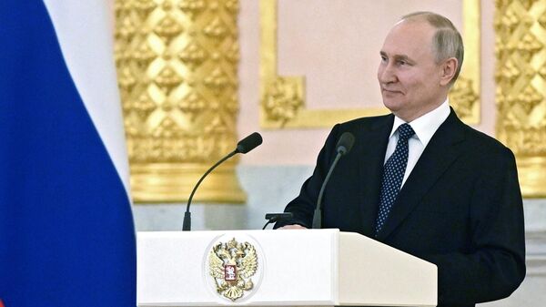 Президент РФ В. Путин принял верительные грамоты у вновь прибывших послов иностранных государств - Sputnik Азербайджан