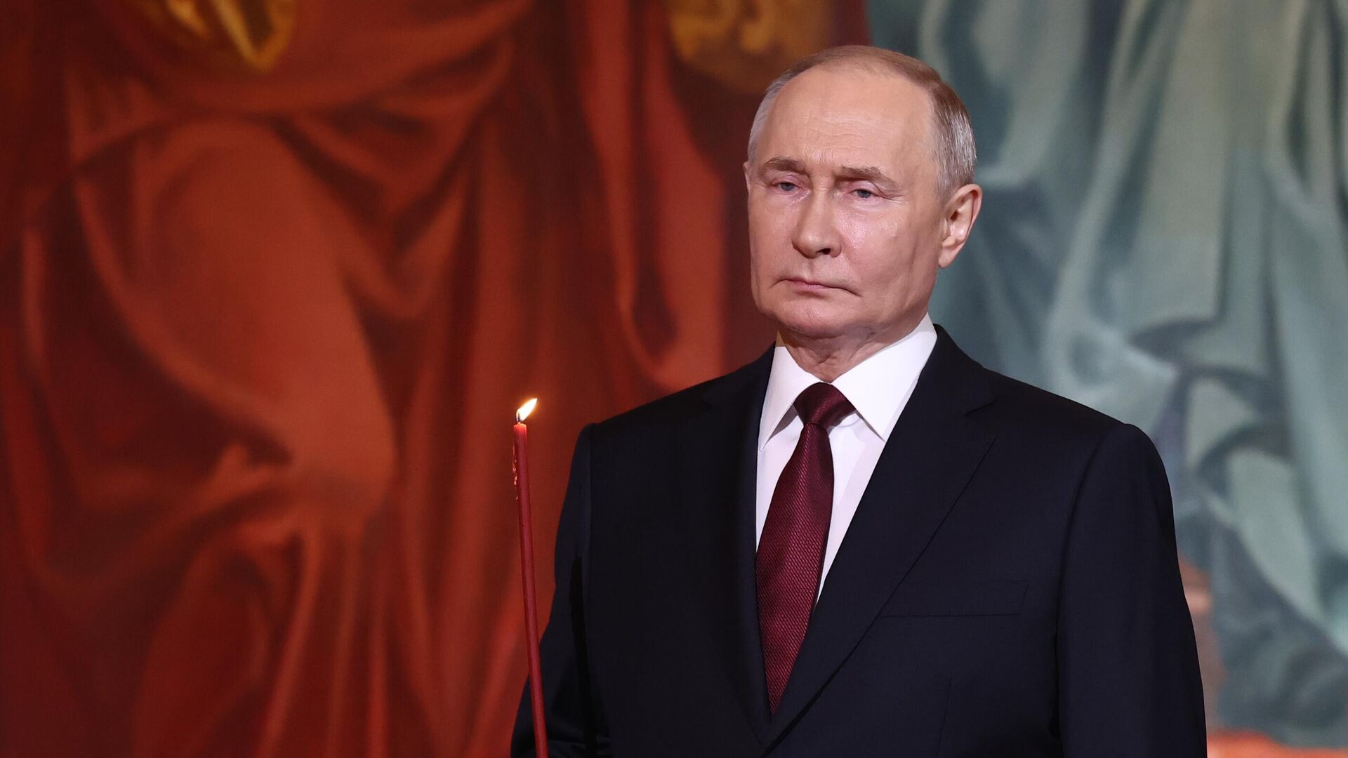 Ночное Пасхальное богослужение в Храме Христа Спасителя - Sputnik Азербайджан, 1920, 05.05.2024