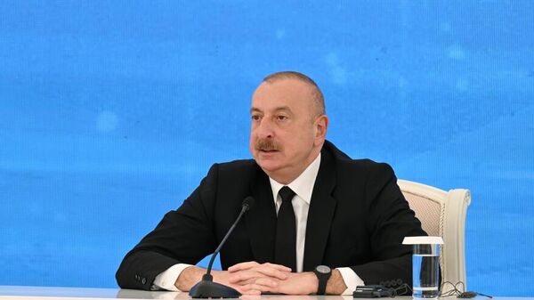 İlham Əliyevin və Seyid İbrahim Rəisinin iştirakı ilə  “Xudafərin” hidroqovşağının istismara verilməsi və “Qız Qalası” hidroqovşağının açılış mərasimi keçirilib - Sputnik Азербайджан