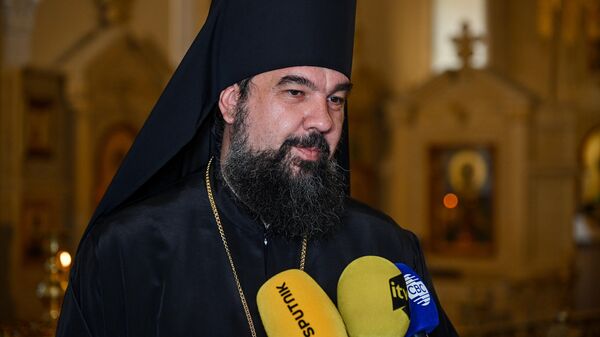 В Кафедральном Соборе Святых Жен-Мироносиц встретили нового главу Бакинской и Азербайджанской епархии епископа Алексия (Смирнов) - Sputnik Азербайджан
