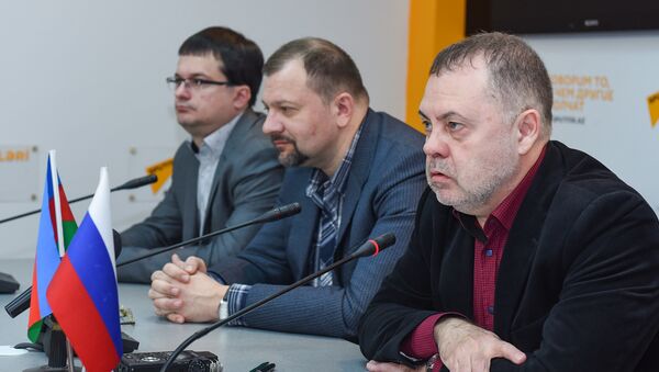 Пресс-конференция российских экспертов о двусторонних отношениях и ситуации в регионе - Sputnik Азербайджан