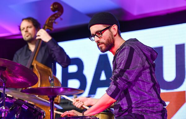 Выступление швейцарского джаз коллектива Mats-up на Baku Jazz Festival 2017 Выступление швейцарского джаз коллектива Mats-up на Baku Jazz Festival 2017 - Sputnik Азербайджан