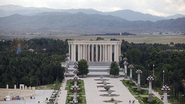 Парк в городе Гянджа - Sputnik Азербайджан