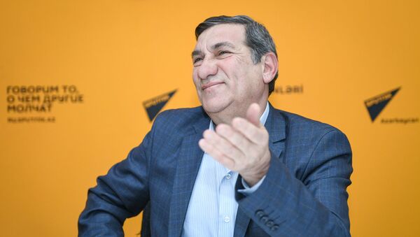 Народный артист Азербайджана Ариф Гулиев - Sputnik Азербайджан